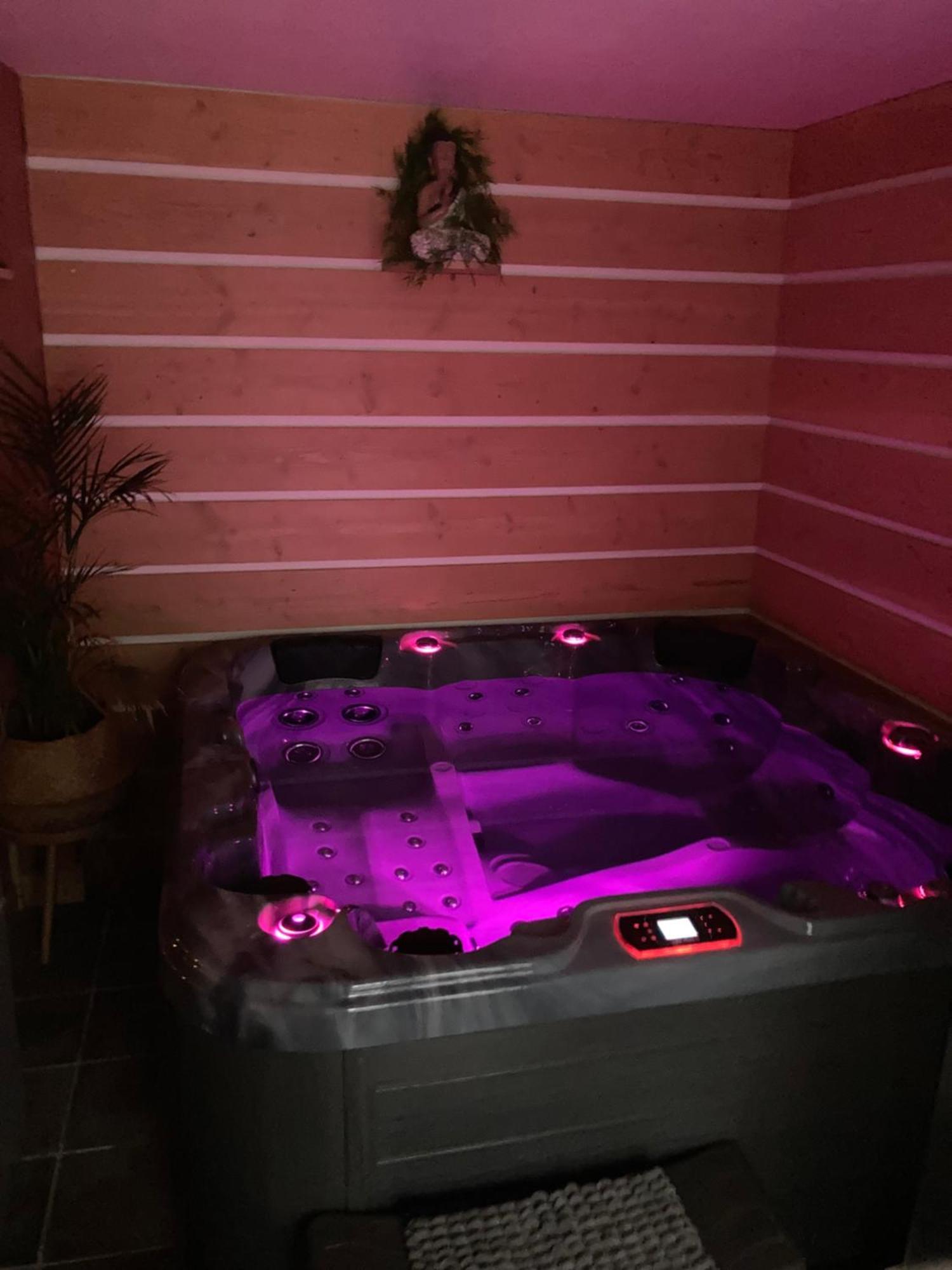 Le Chai De La Rose Spa Et Seances Bien Etre Doué-la-Fontaine Kültér fotó