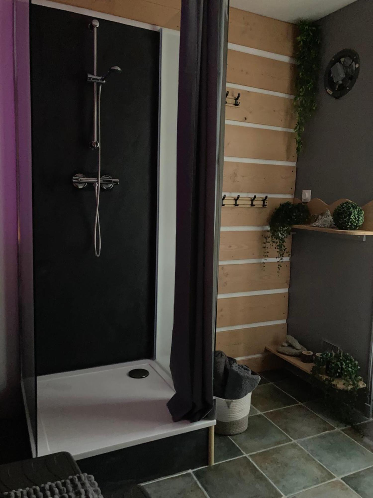 Le Chai De La Rose Spa Et Seances Bien Etre Doué-la-Fontaine Kültér fotó